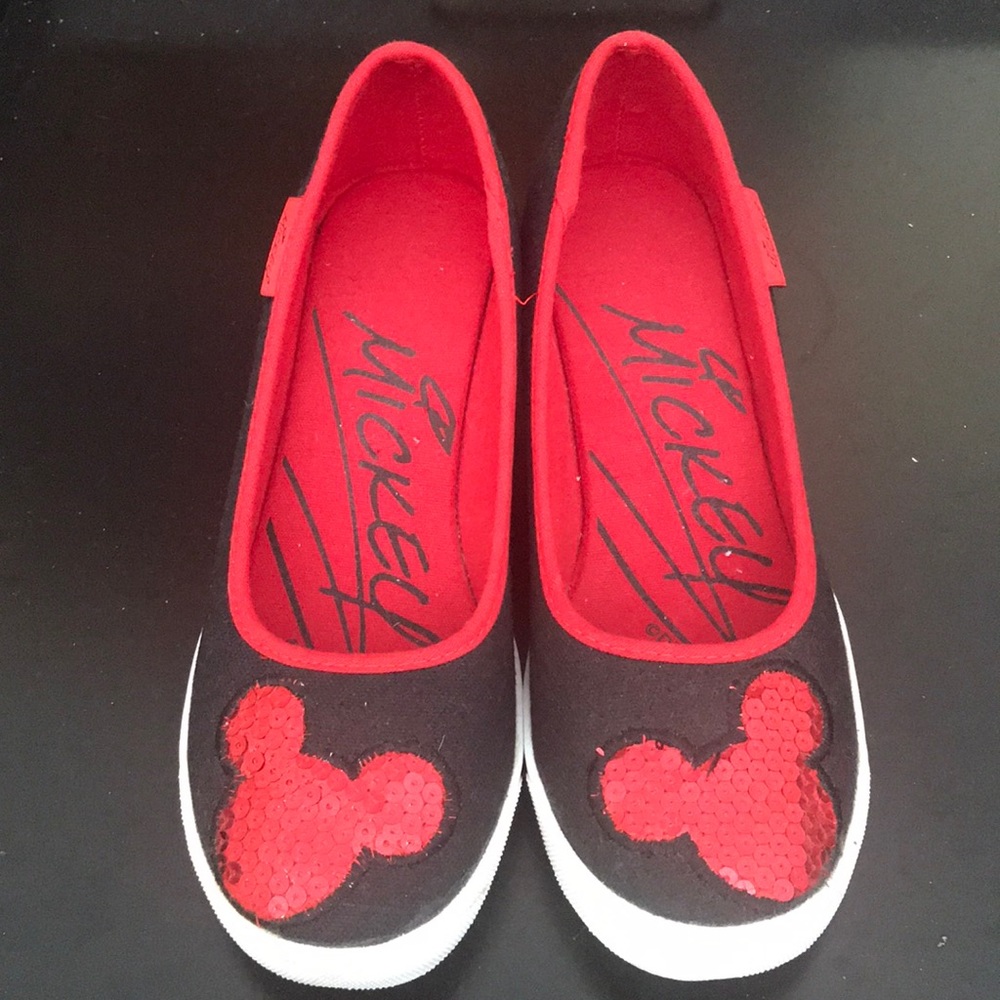 Mickey Wedges